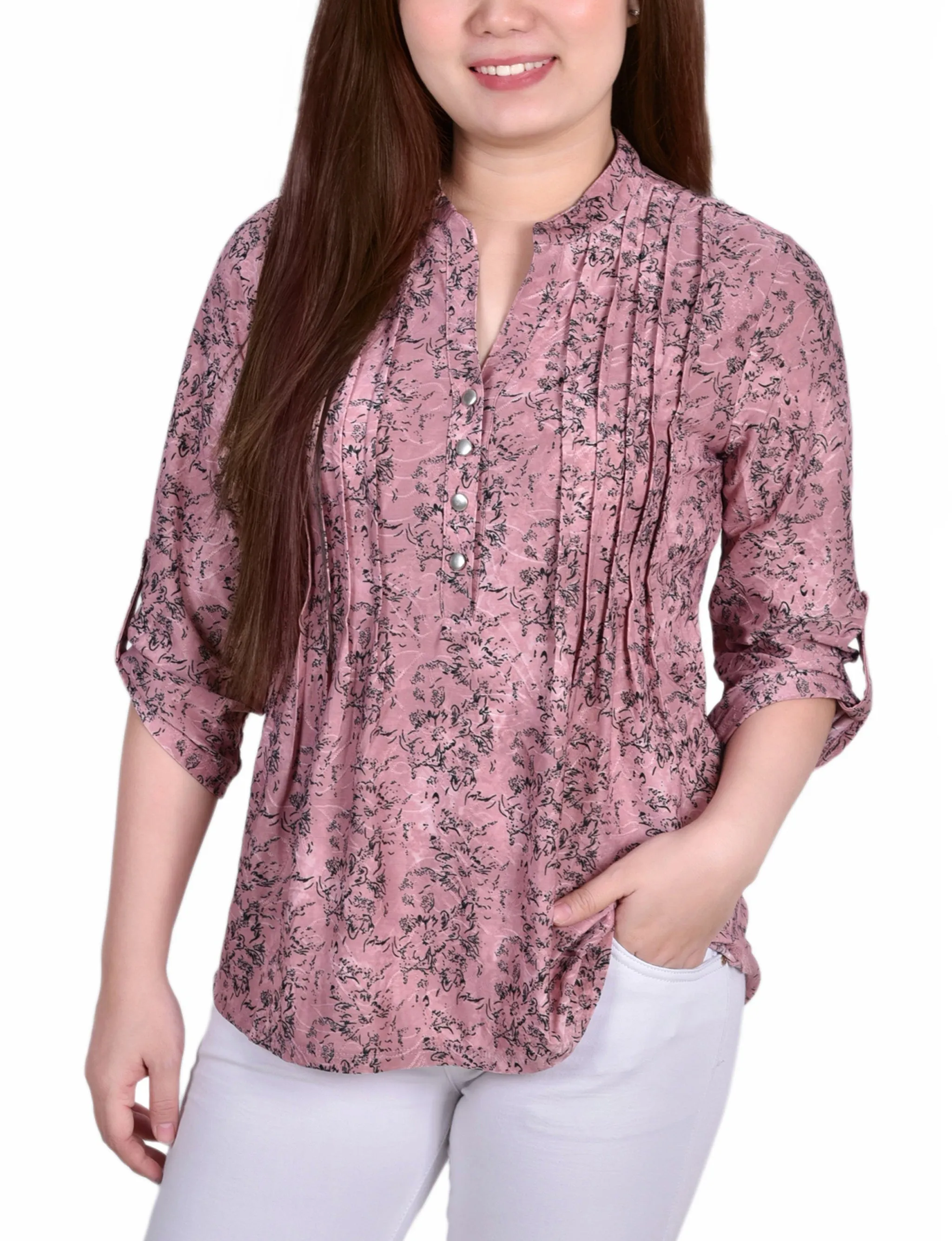 NonRestrictive MultiPanelDesign 3/4 Roll Tab Sleeve Y Neck Top