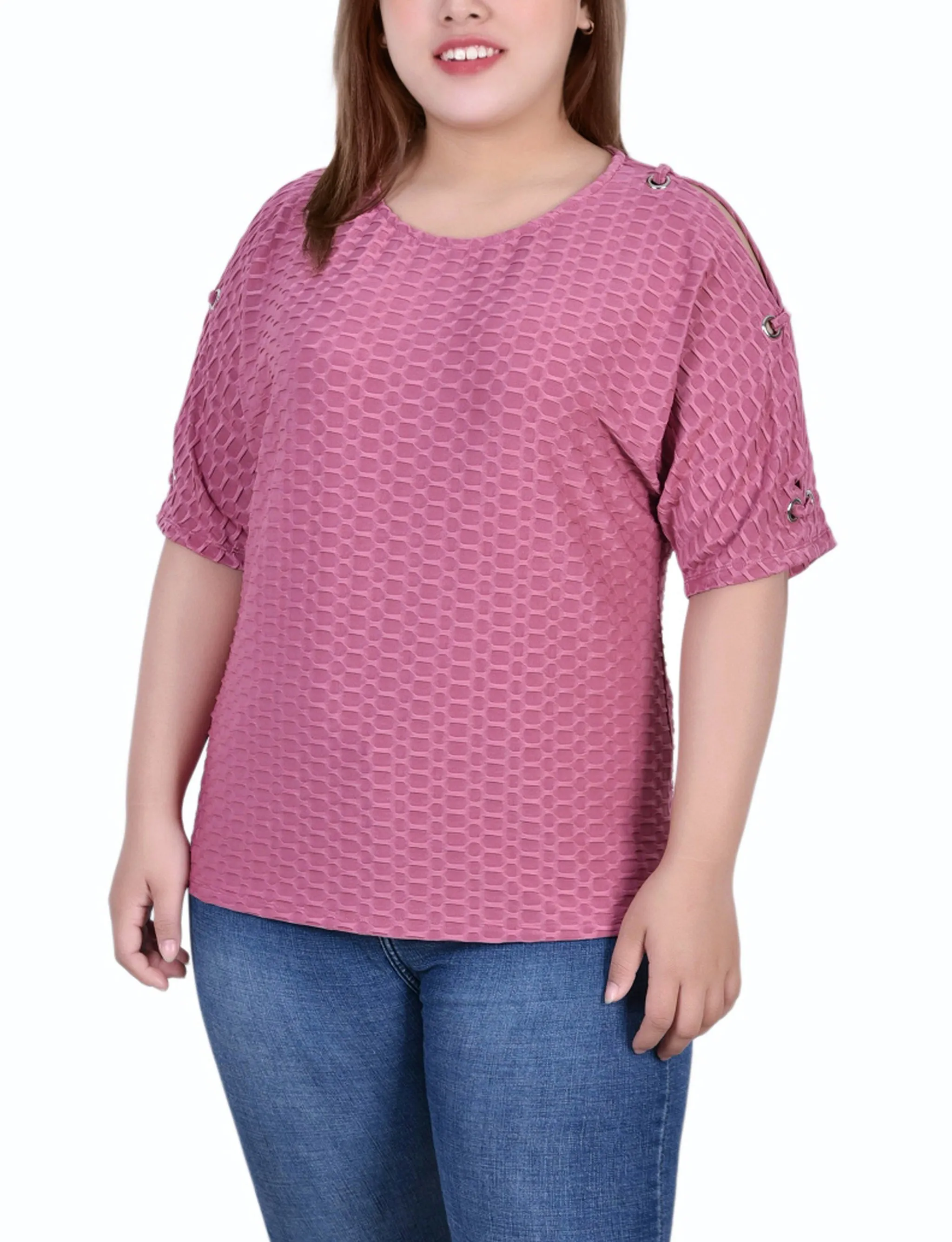 Plus Size Short Sleeve Honeycomb Textured Grommet Top NonIrritatingSeams