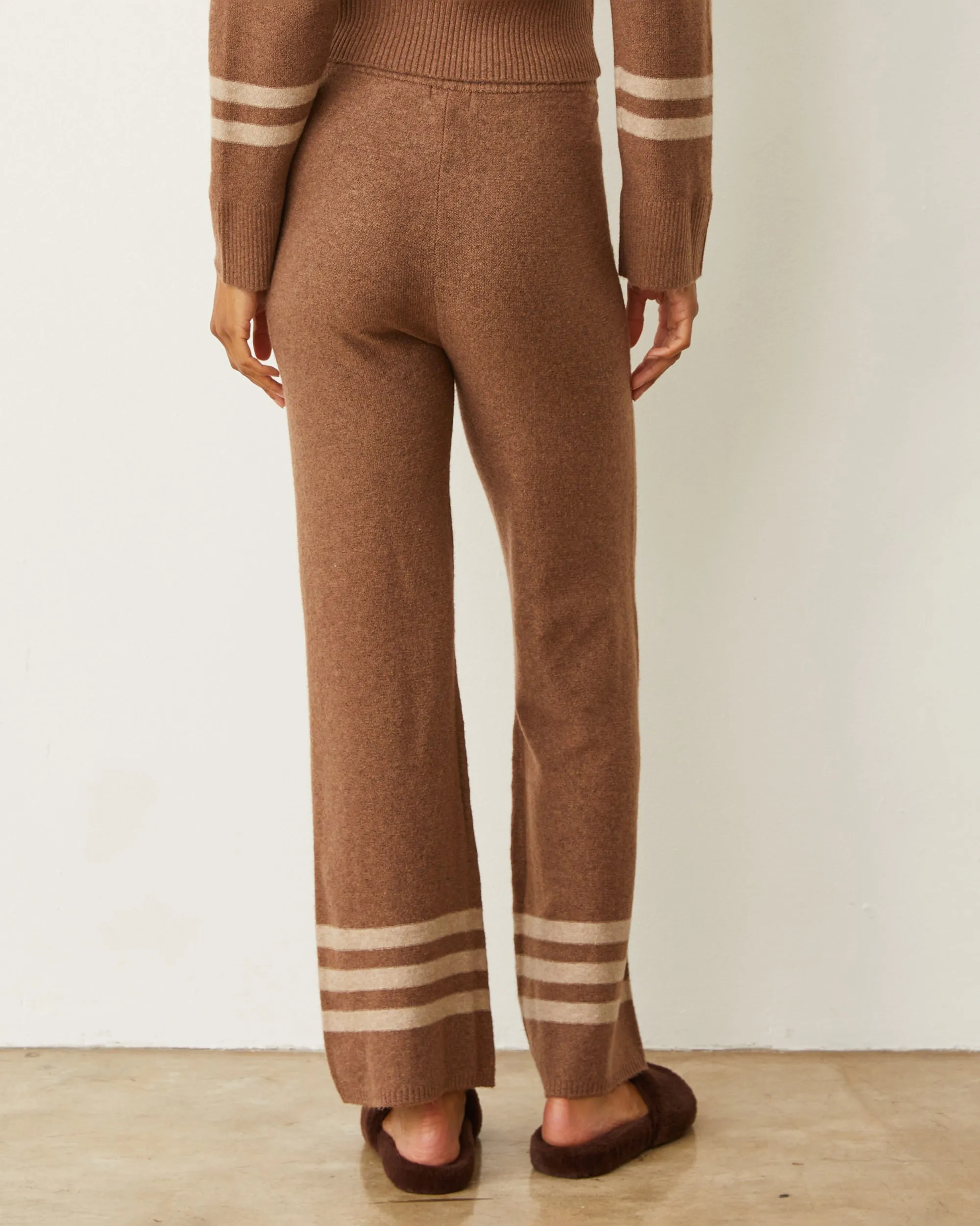 Comfort Design Packable Fit Plush Stripe Straight Leg Sweat