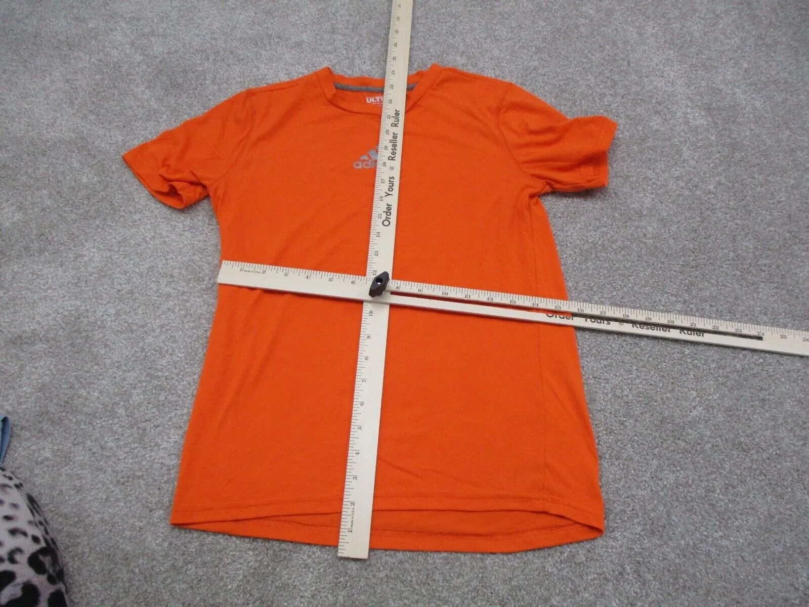 Adidas Ultimate Sports T-Shirt Women s Medium Orange Short Sleeves Logo T-Shirt