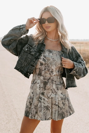 Dispute On The Loose Washed Denim Crop Jacket (Black)