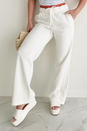All Day Wear Comfort Fading From Memory Drawstring Tie Sweatpants (Off White)