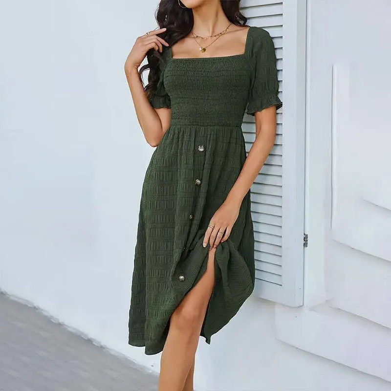 BUTTON-EMBELLISHED PLEATED DRESS_CWDSD3554 Warm-Layer