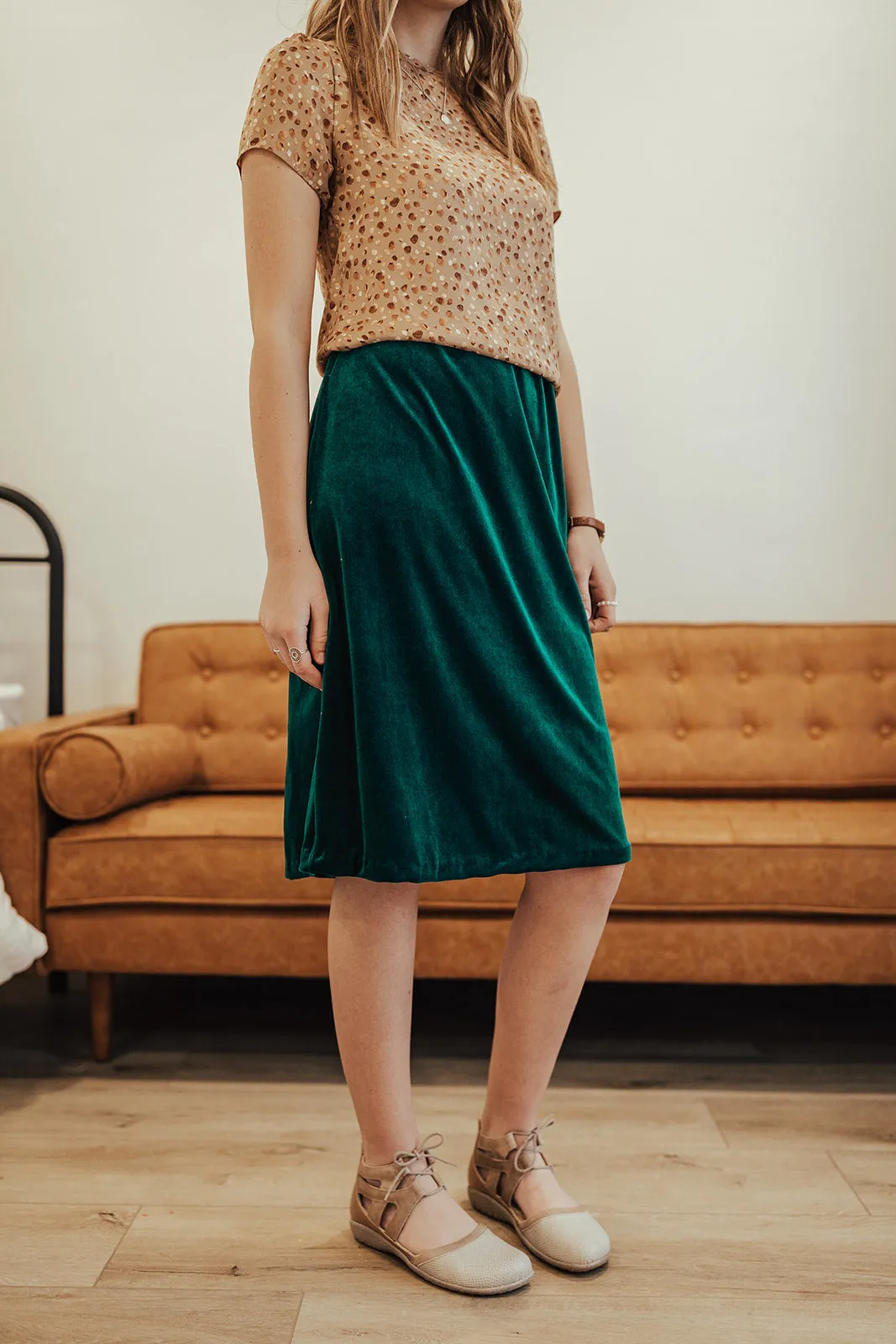 Slip Resistant Waist Flared hem Carrie Stretch Velvet Skirt Peacock