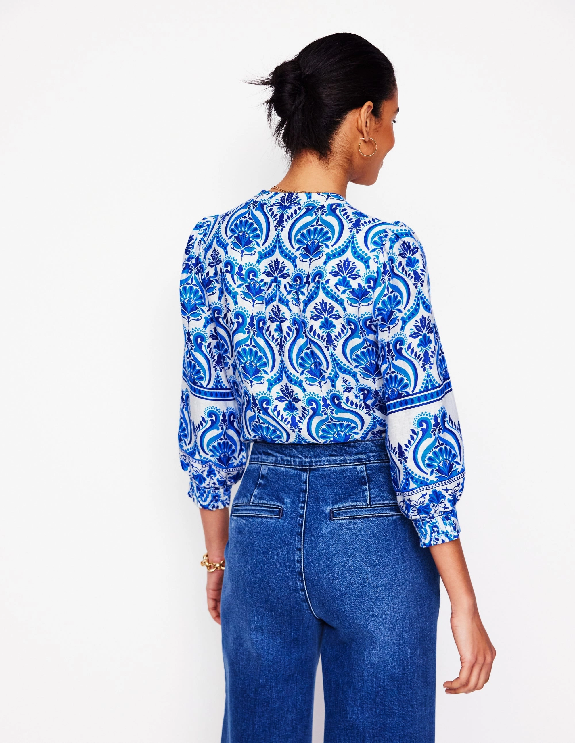 Alicia Linen Top-Blue, Ornamental Floral HighDurabilityWeave Antibacterial Fabric