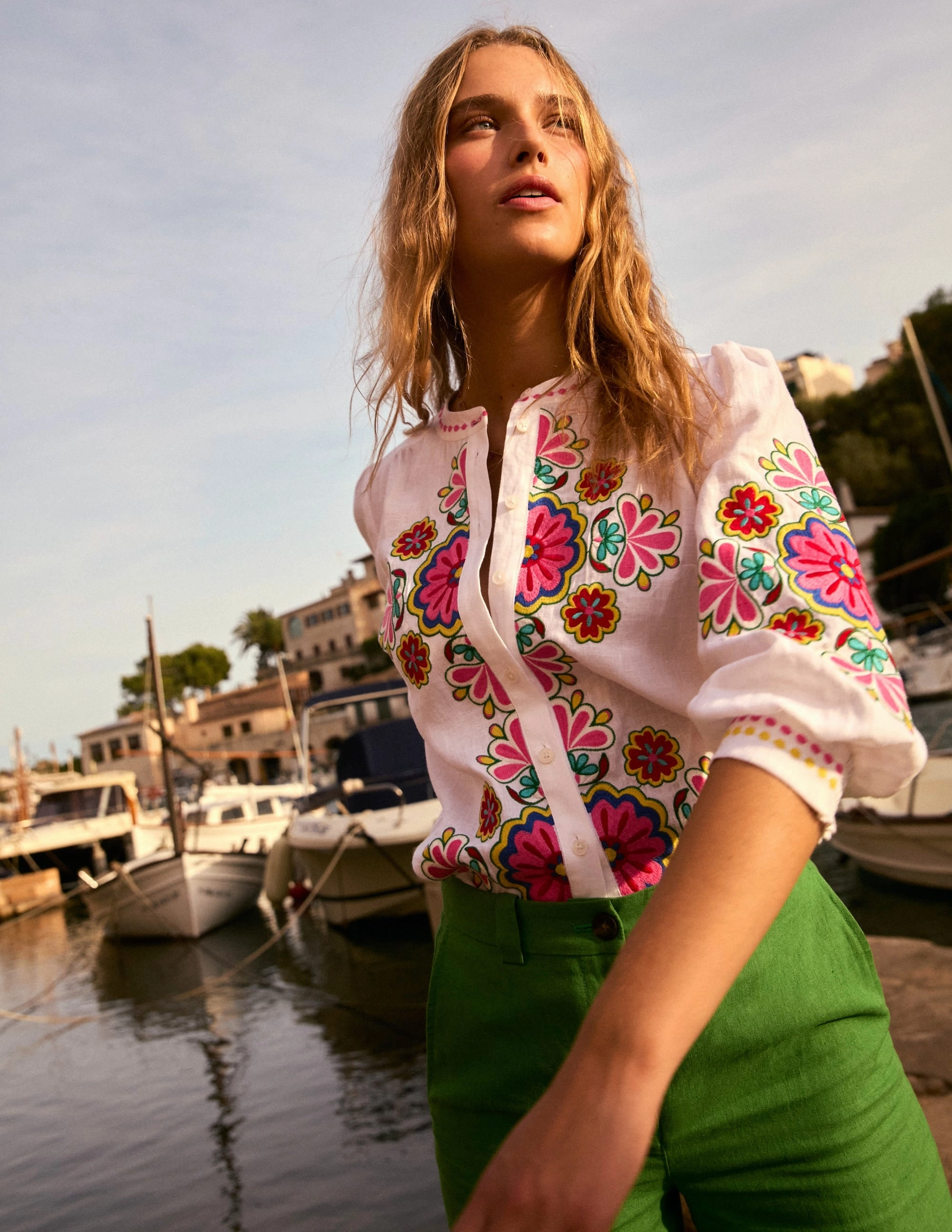 Breathable Ventilation Contrast Stitching Alicia Linen Top-White, Floral Embroidery