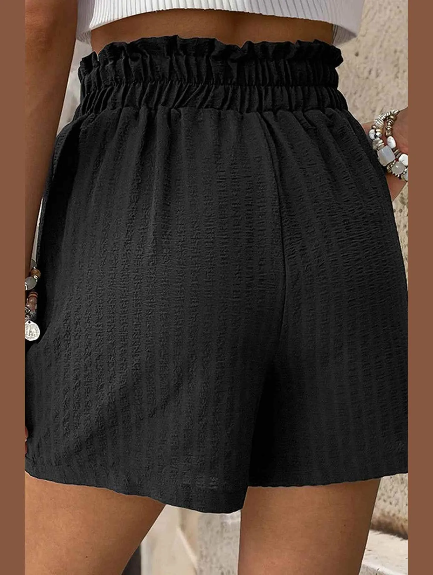 BLACK CRINKLE HIGH WAISTED STRAIGHT LEG SHORTS_CWBSP0186 Comfort Layer Wear