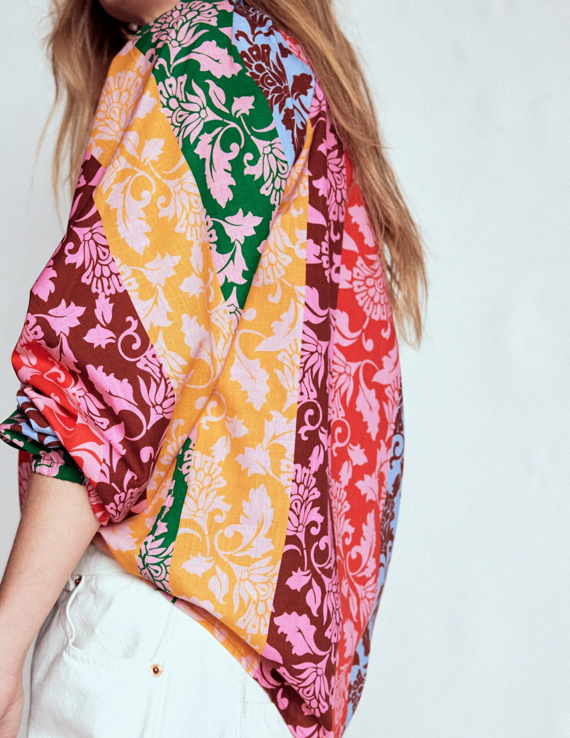 Elastic Edge Binding Long Sleeve Notch Top-Multi, Ornate Vine