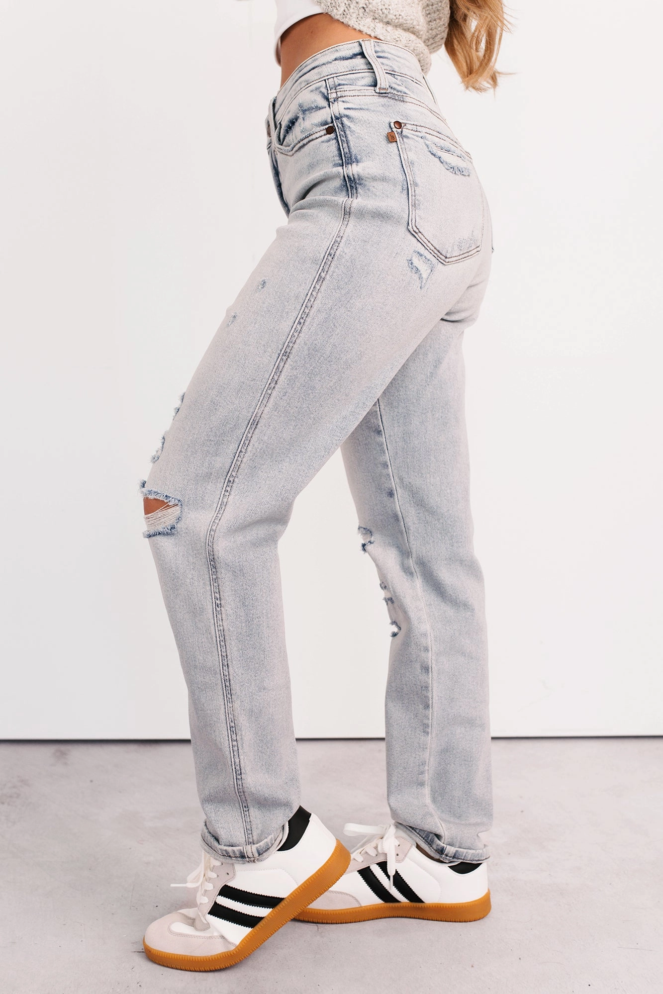 Meadow Mid Rise Judy Blue Boyfriend Jeans (Light) Urban appeal Simple Comfort