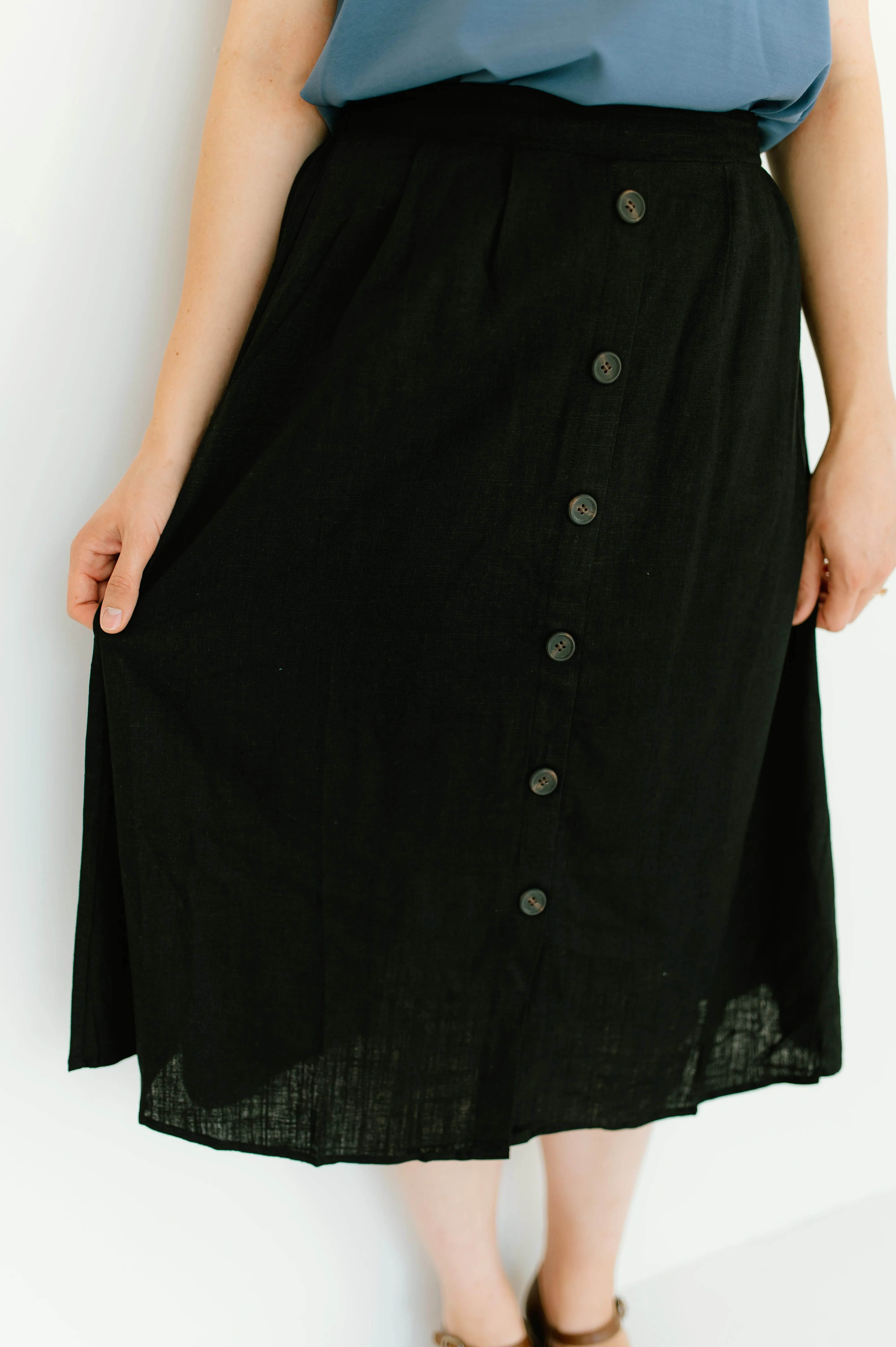 Twist Front Design Everyday Line Annie Skirt