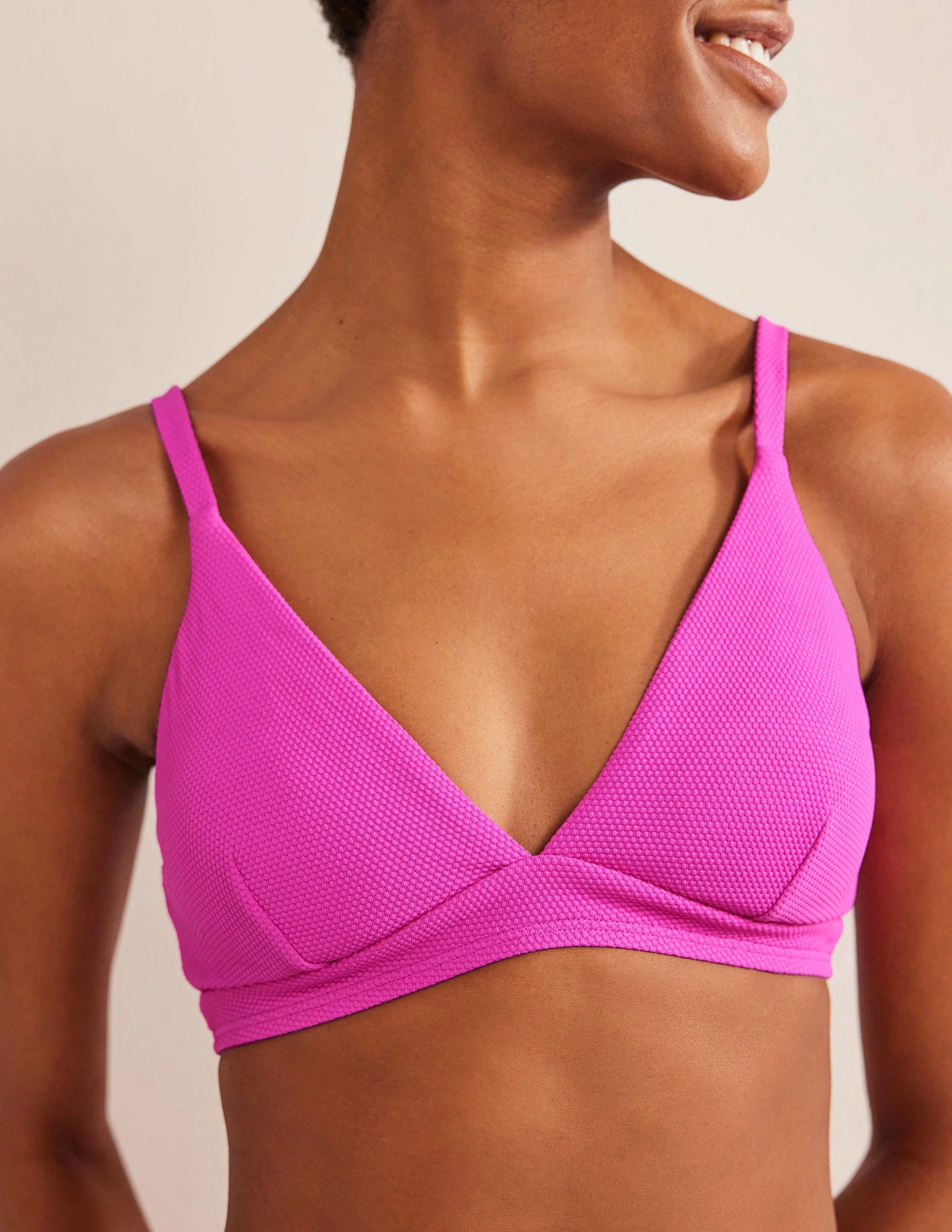 Arezzo V-neck Bikini Top-Amazing Pink Texture Flexible Binding