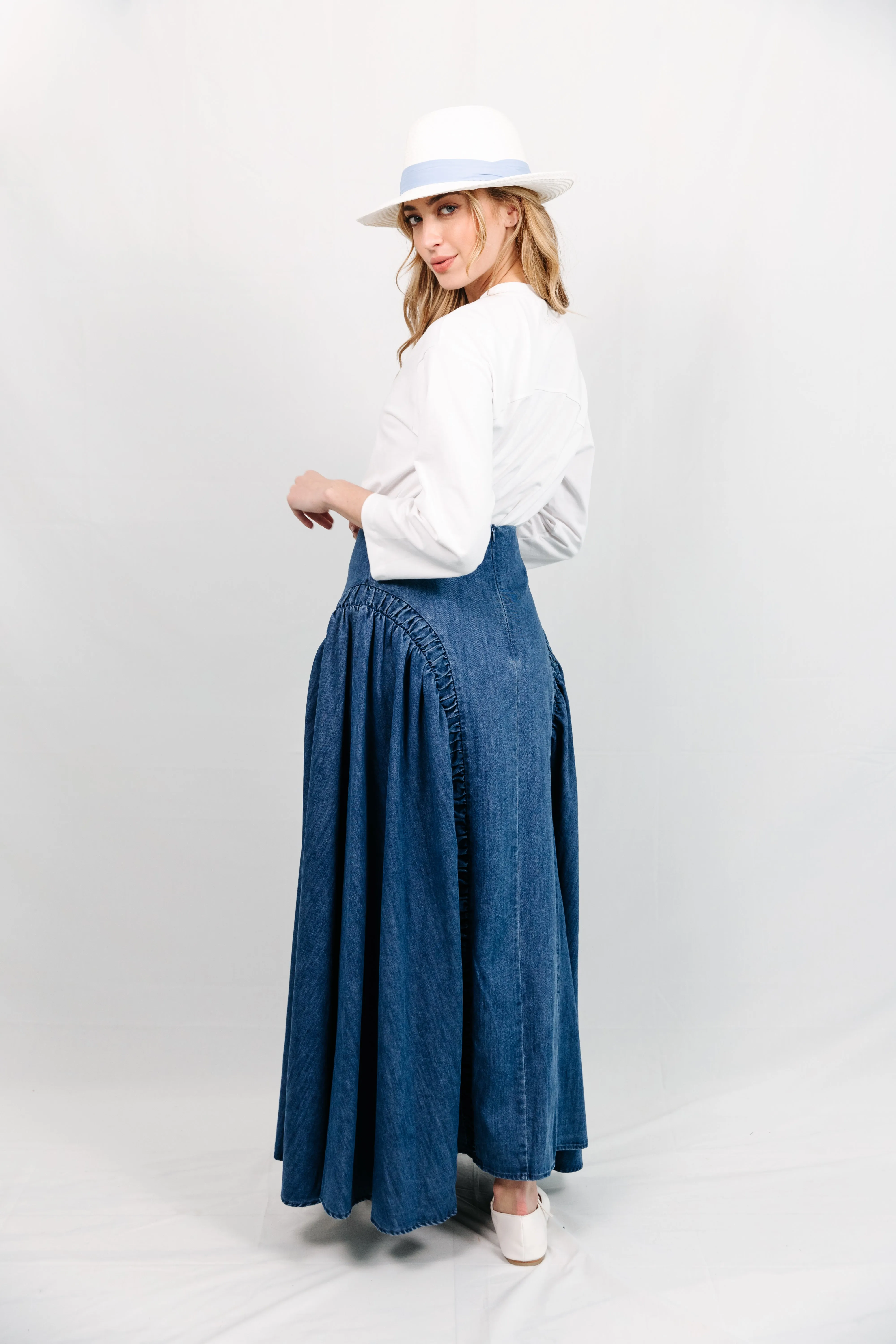 Pocket Design Outfit Diary Ariella Denim Skirt