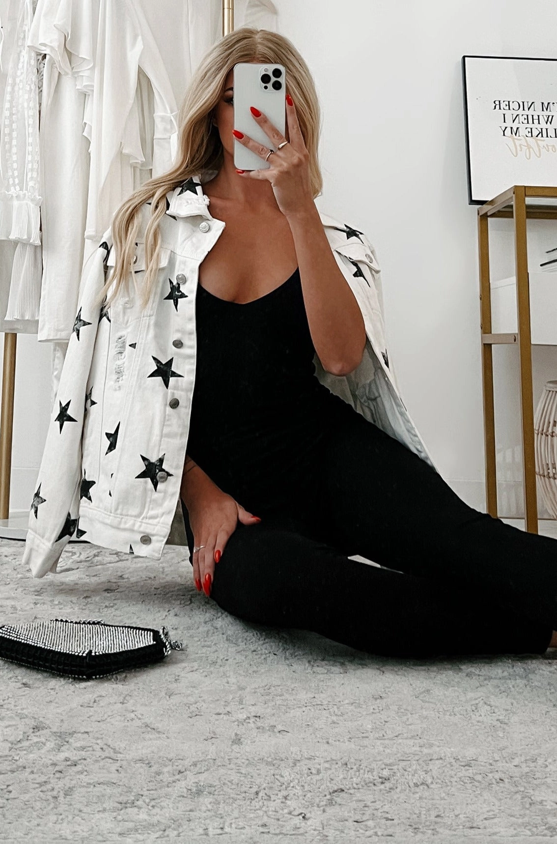 Sleek Design Reach For The Stars Distressed Denim Star Print Jacket (Off White)