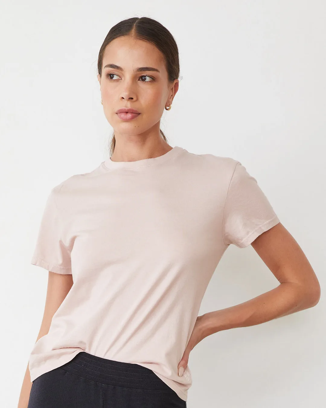 MoistureControl OdorResistantTechnology Basic Crew Neck Tee