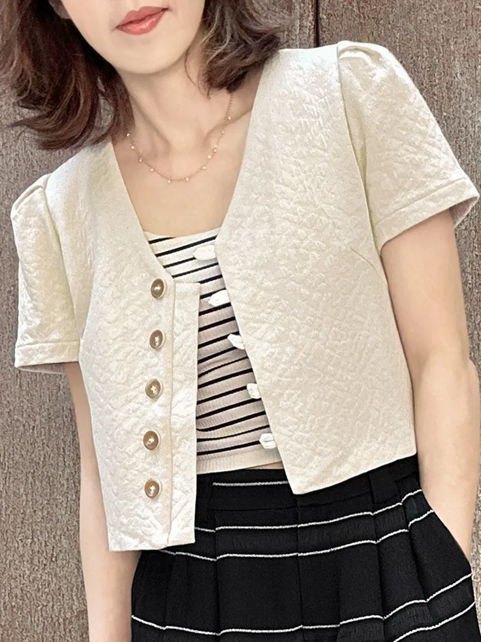 Beige Puff Shoulder V-neck Little Crop Quilted Jacket