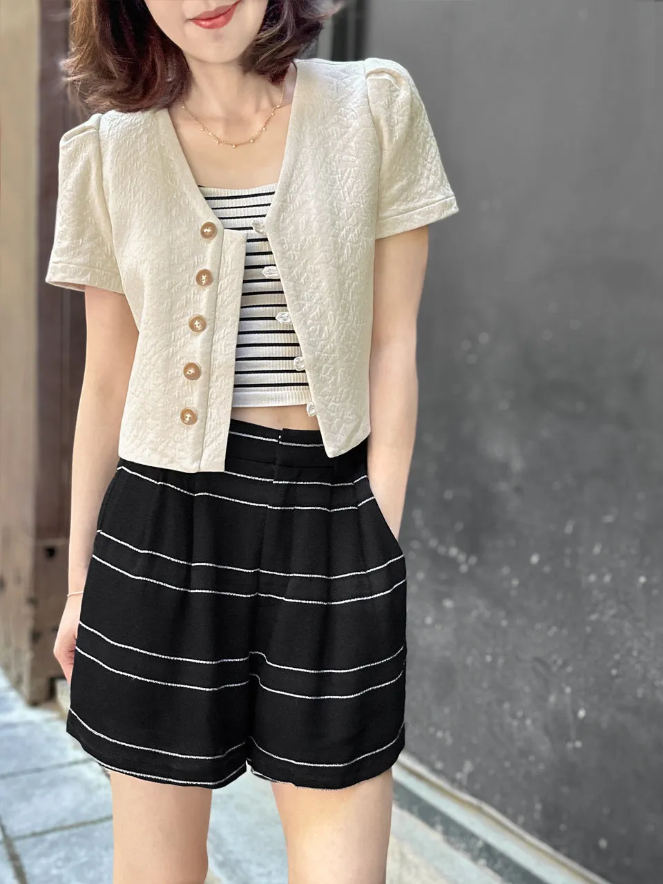 Beige Puff Shoulder V-neck Little Crop Quilted Jacket
