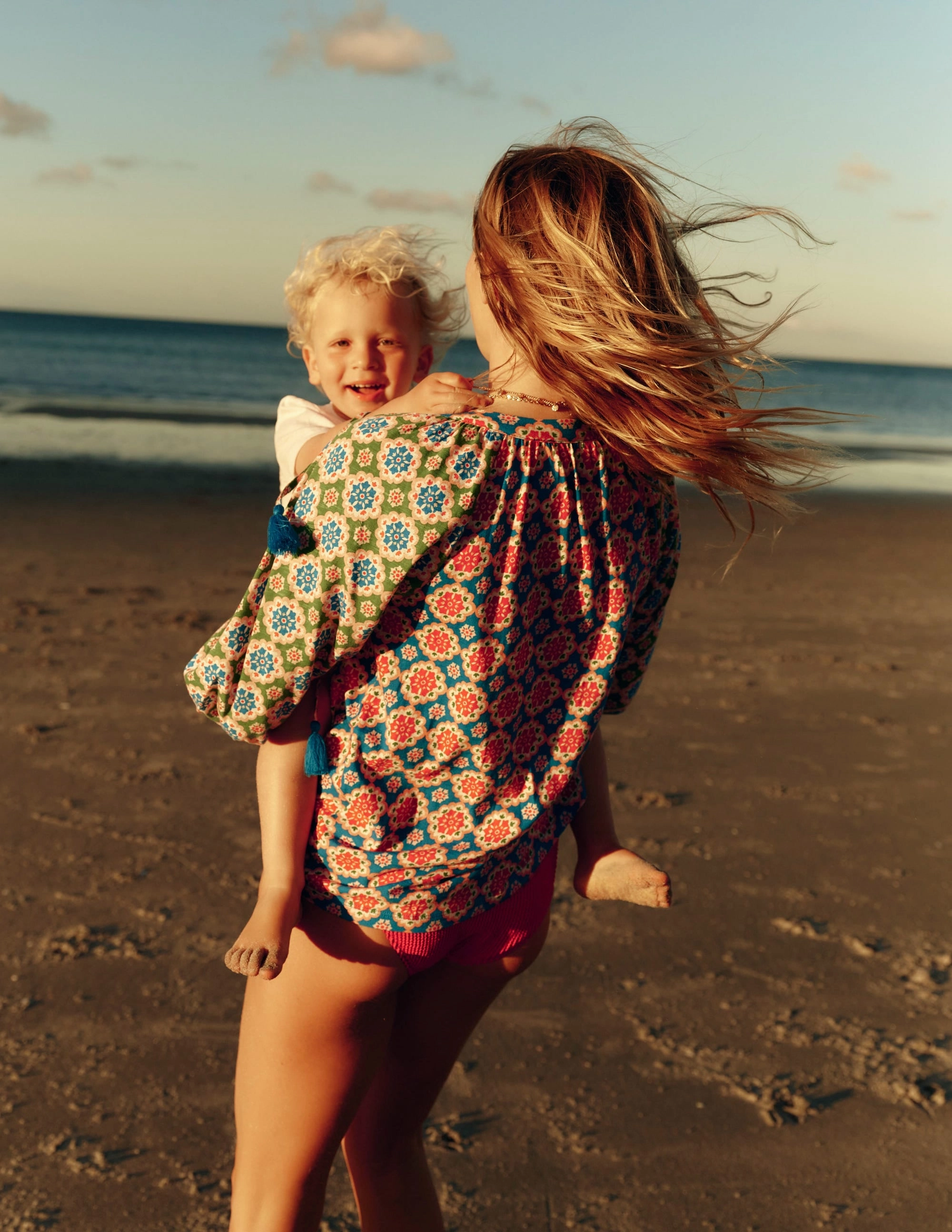 Blouson Sleeve Raglan Top-Bloom Geo SecurePockets