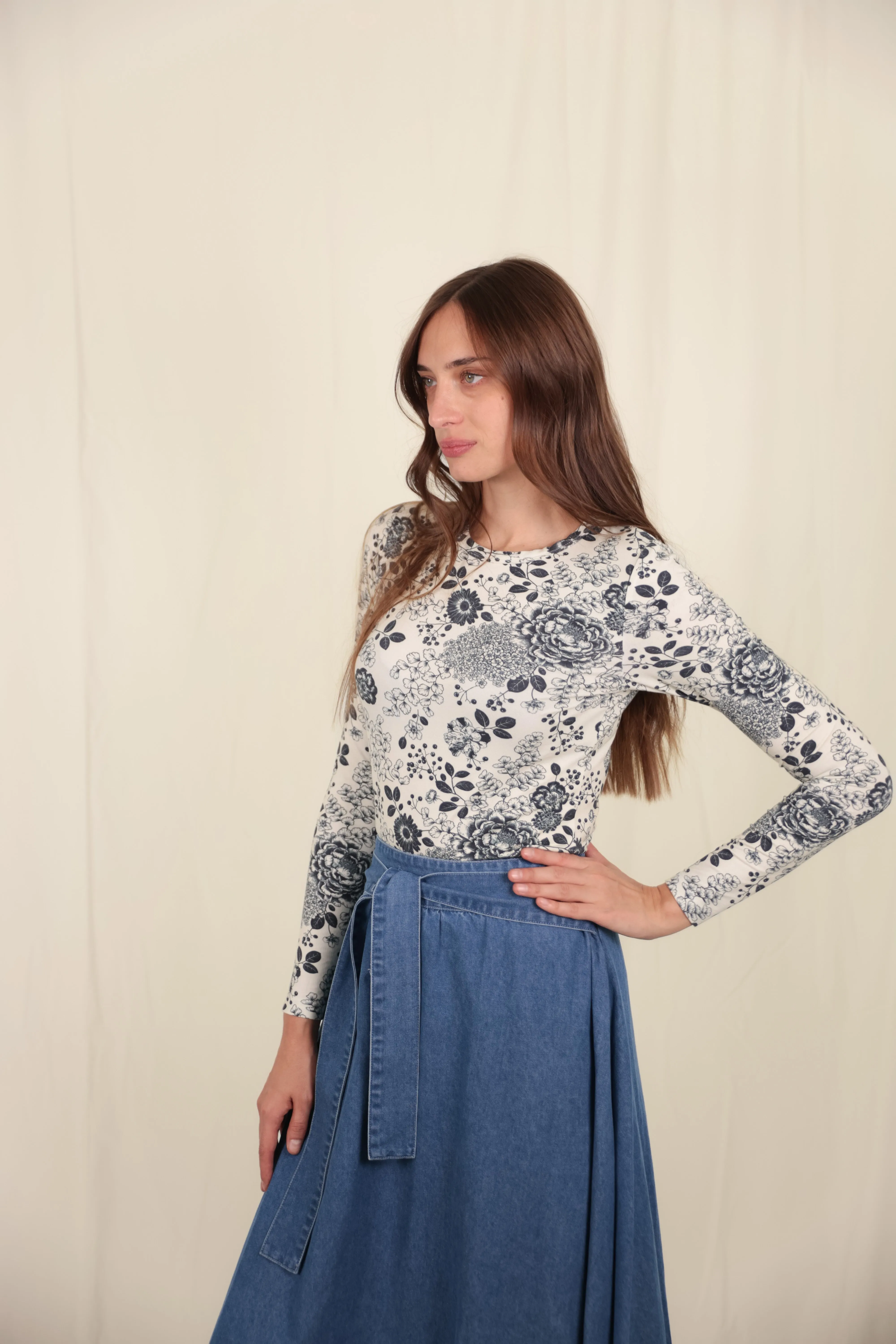 Warm Palette New York Boho Style B&W Floral Tee