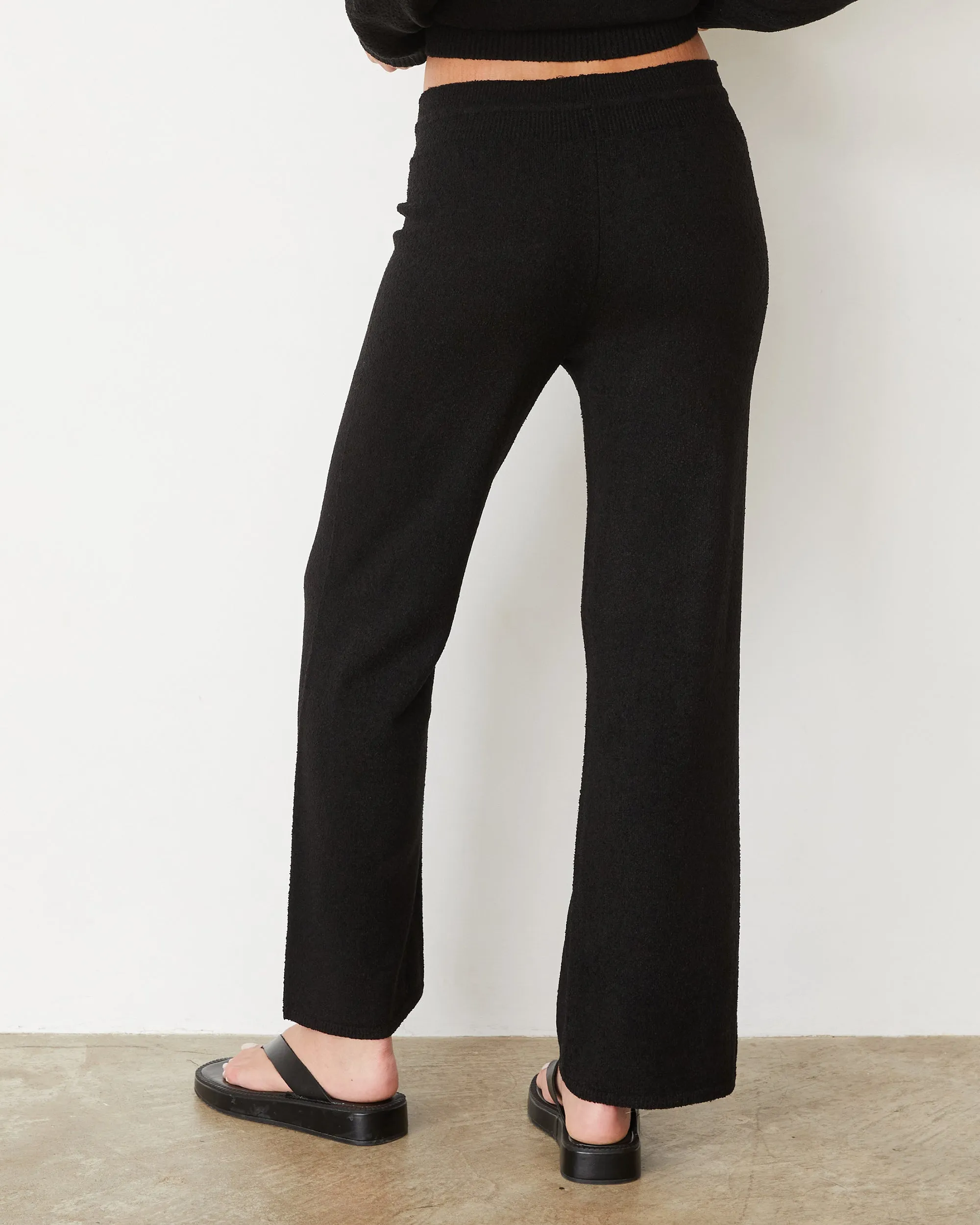 Flexible Comfort Wear Essential Waist Boucle Knit Relaxed Pant