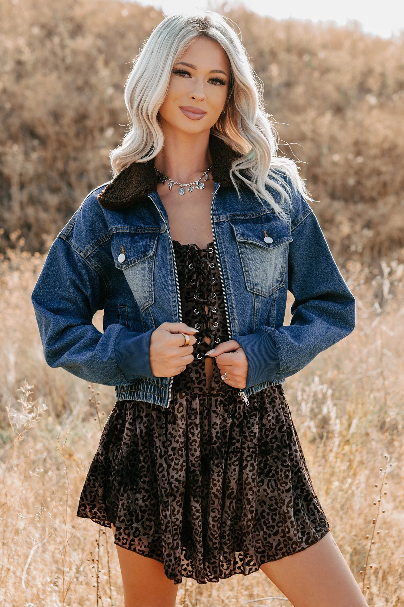 Layered Neckline Details AntiStaticLining Breaking The Quiet Sherpa Collared Jacket (Denim)