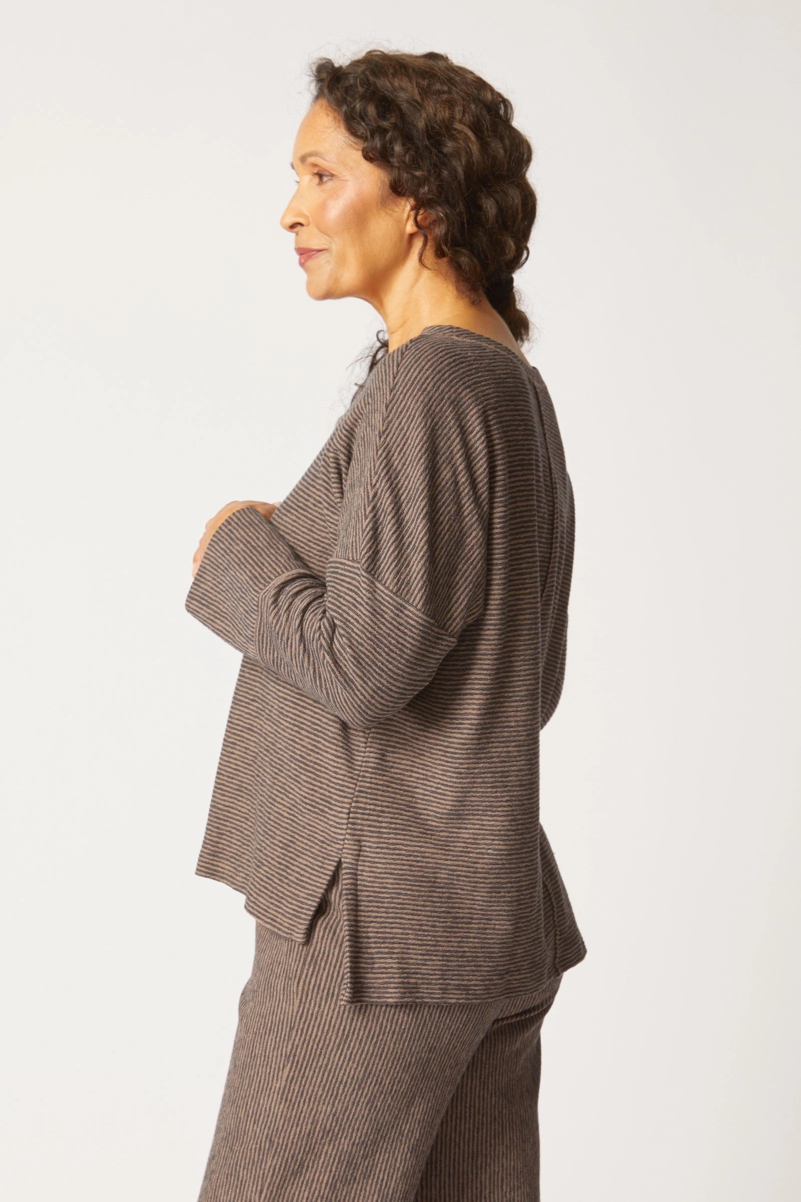 Habitat Pasadena Stripe Canyon Pullover in Truffle Durable Weave
