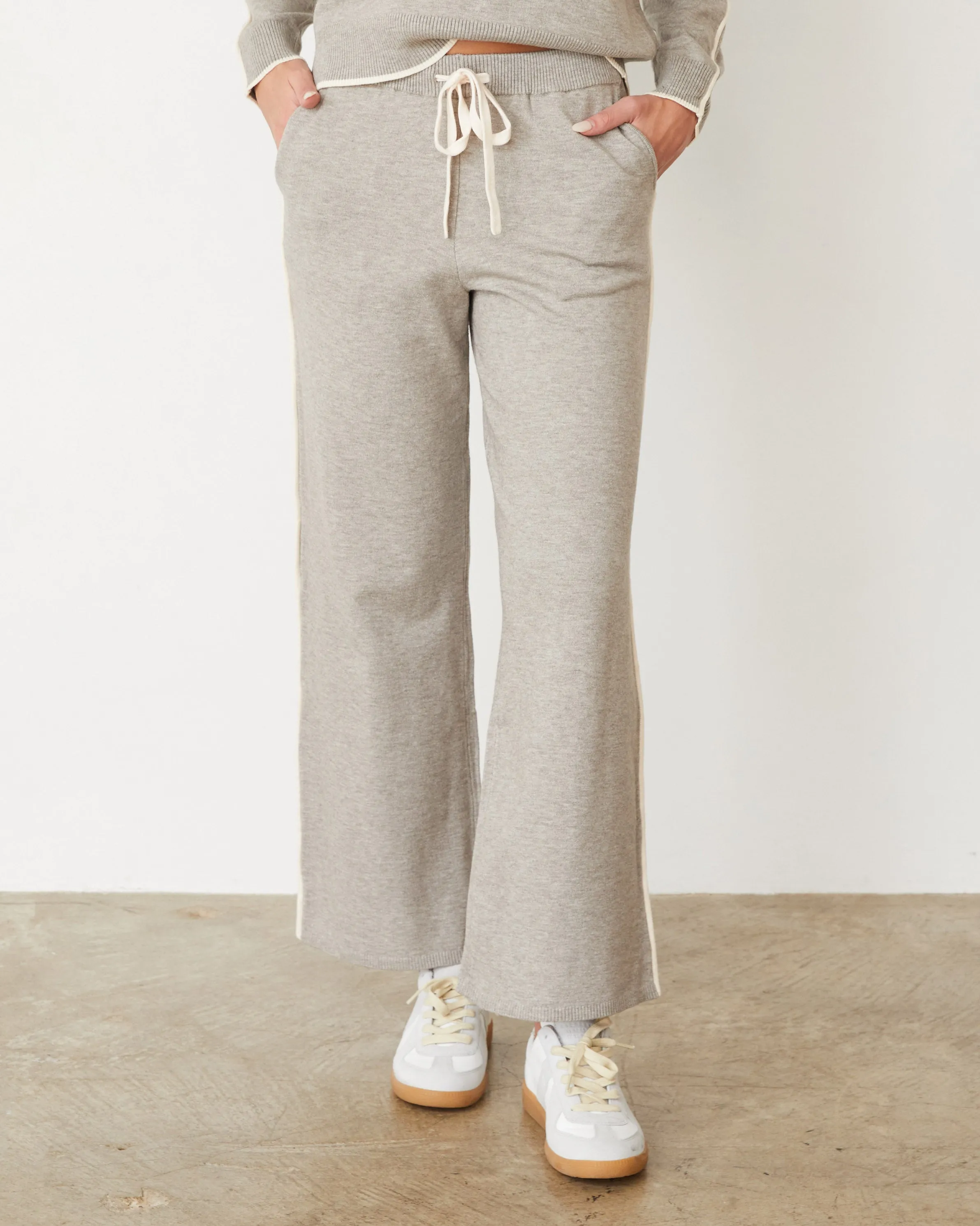 Lightknit Pant With Contrast Piping Classic Crew Neck Multi Panel Cut