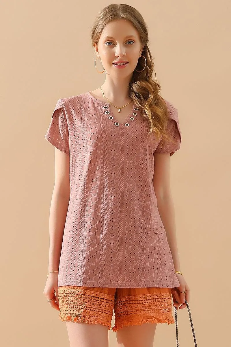 BUCKLED V NECK PUNCHING LACE TULIP SLEEVE TEE Cold Weather elegant design