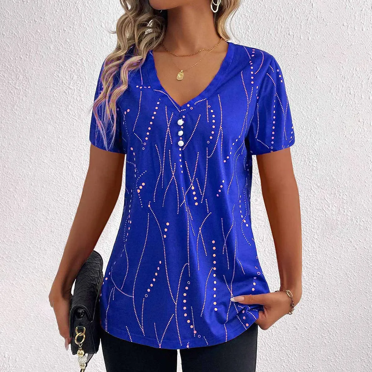 HypoallergenicFabric Interlock Stitch Detail BUTTON DOT V-NECK SHORT-SLEEVED BLOUSE_CWTBLS0939