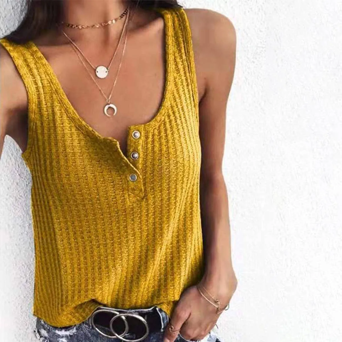 StretchableKnit SolarReflectiveFinish BUTTON-DOWN U-NECK SLEEVELESS VEST BLOUSE_CWOV0247