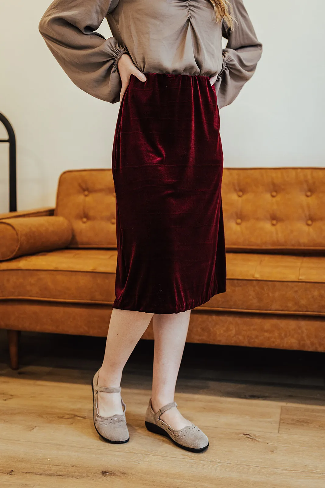Carrie Stretch Velvet Skirt Burgundy On-The-Go Outfit