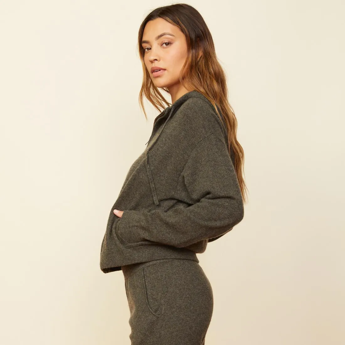 Cashmere Zip Up Hoody Vibrant Look