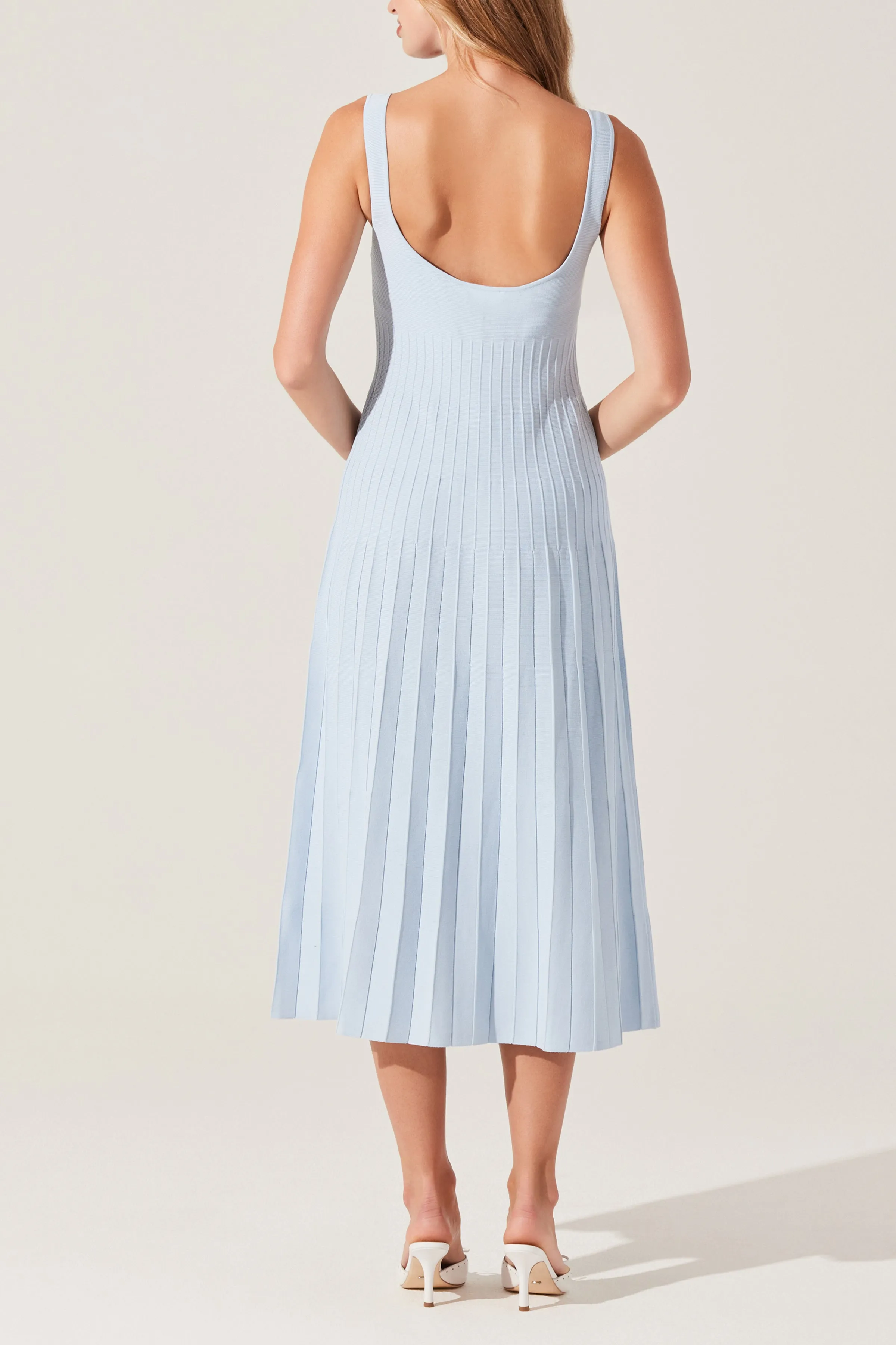 ASTR Aylin Pleated Midi Sweater Dress Breathable-Lining Gloss Accent