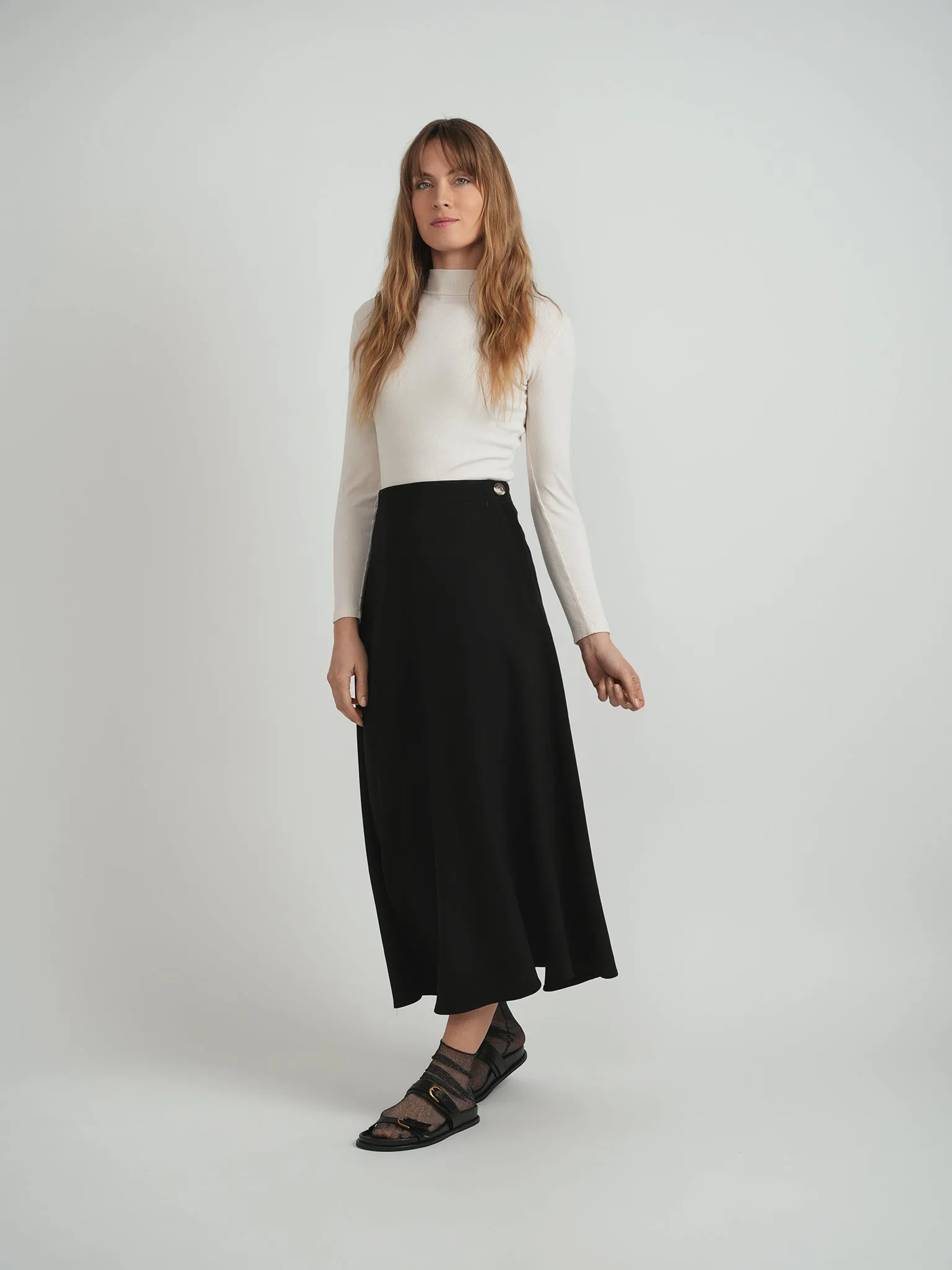 NYC Factory Black Skirt DW5M9185A Subtle Look