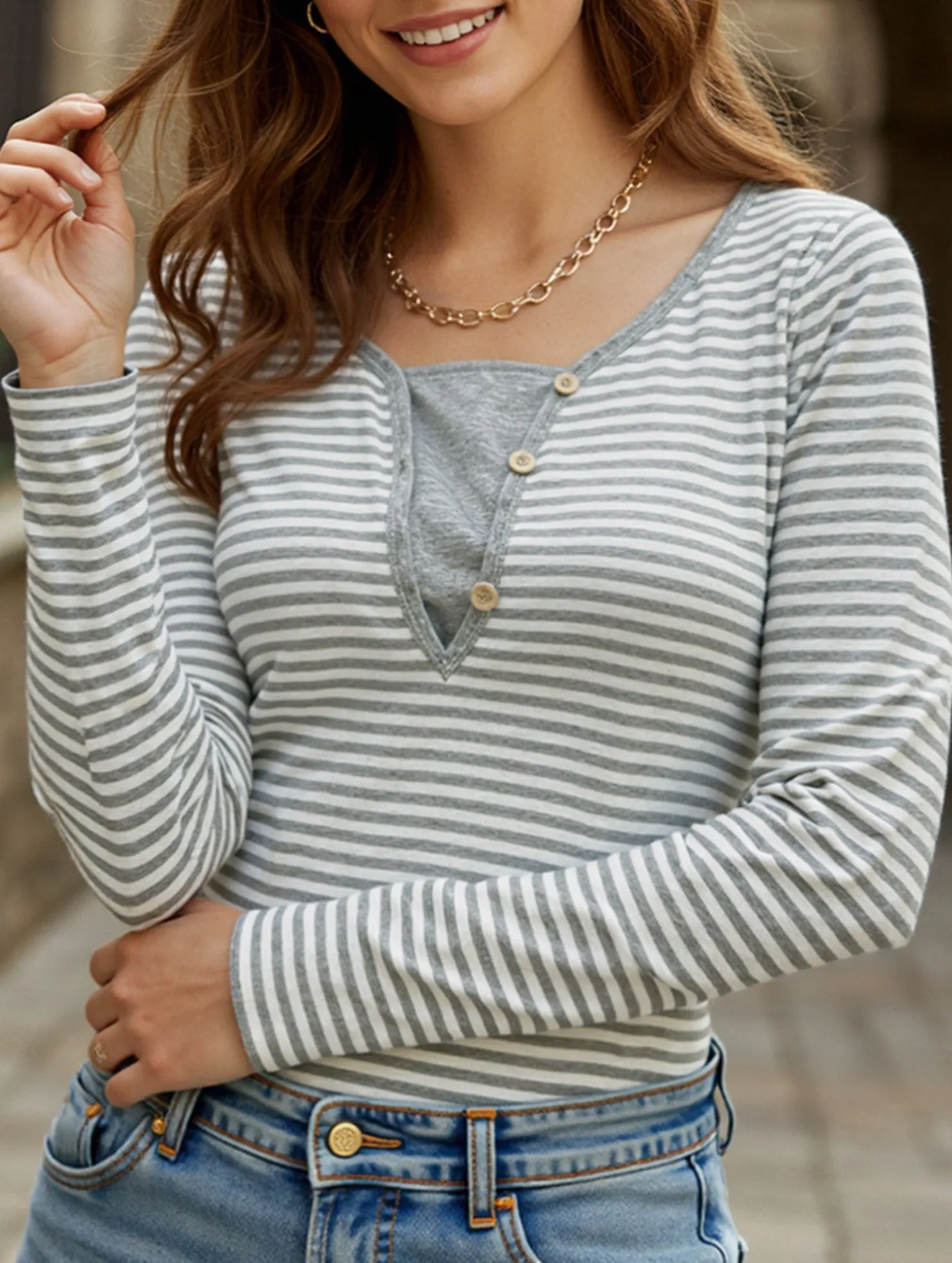 Colorfast Dye Method Casual Style Casual fake two-piece small V-neck striped T-shirt