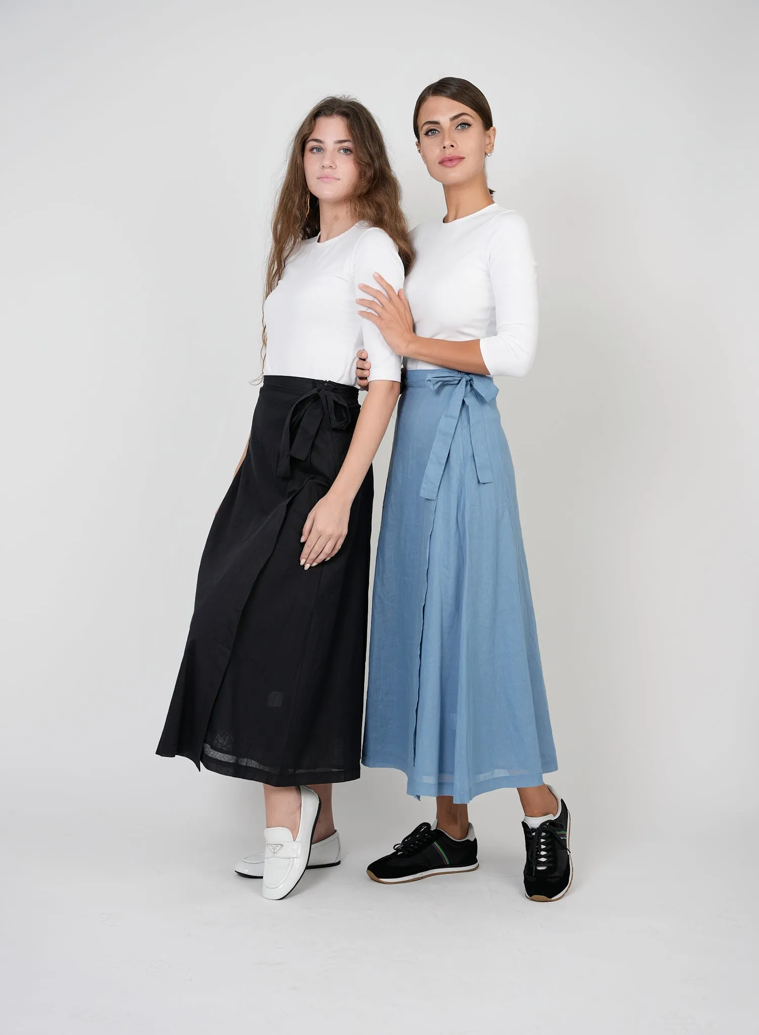 Maternity Friendly Clean Aesthetic Red Myth Light Denim Gauze Wrap Maxi SB3CM8350SL2