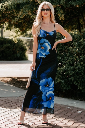 Padded-Bust Chic Uprising Sleeveless Floral Maxi Dress (Black/Blue)