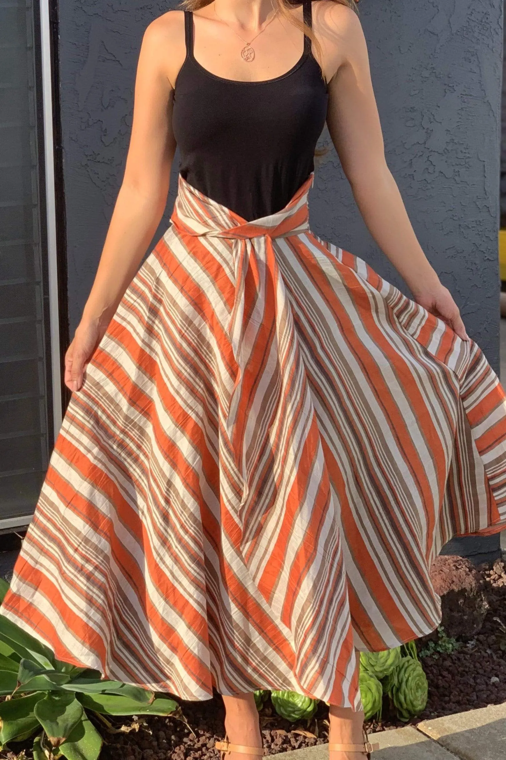 Vanderbilt Skirt - Orange Dreamsicle Texture Shot