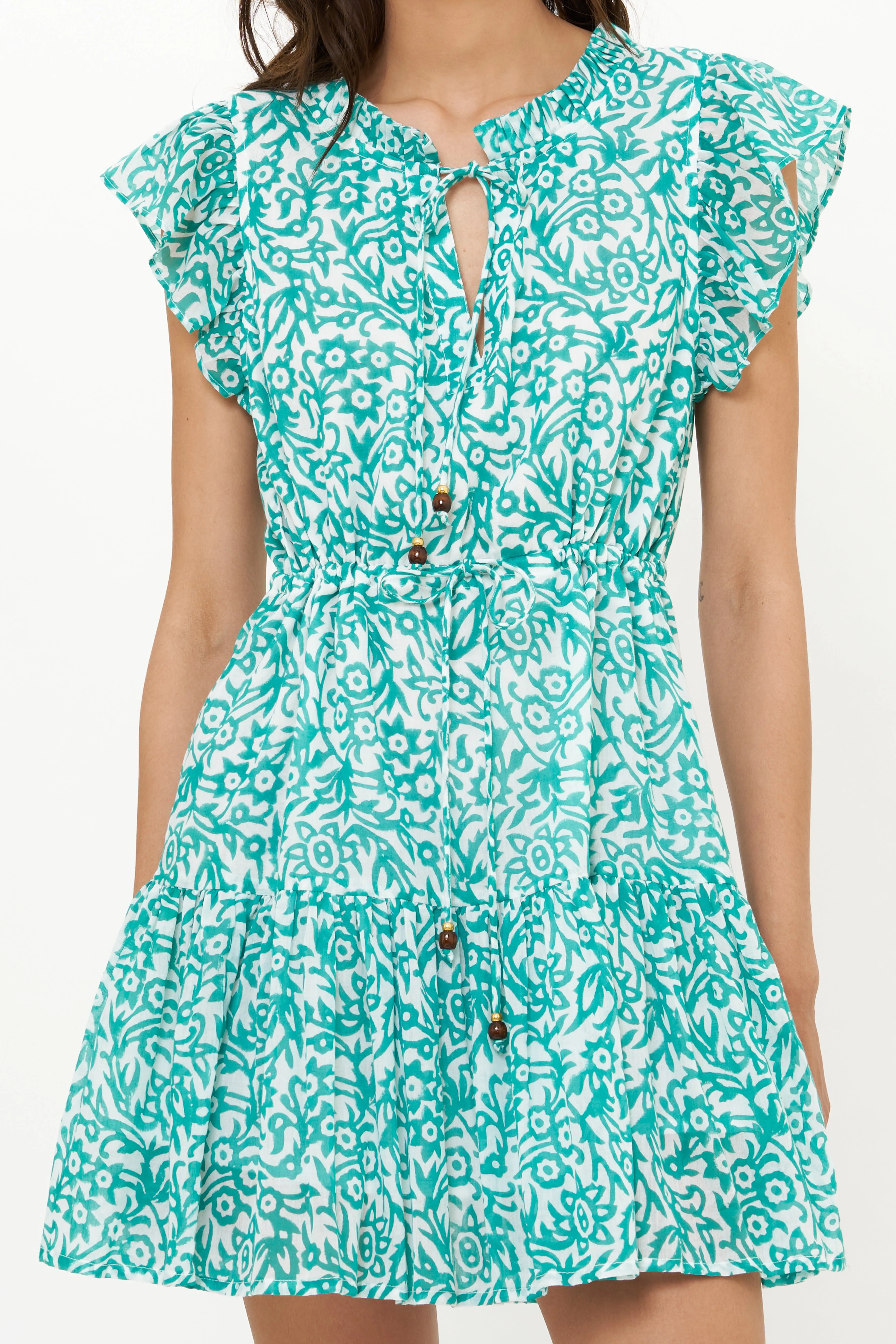 Cinched Flirty Short Cypress Jade Modern Movement Layered Volume