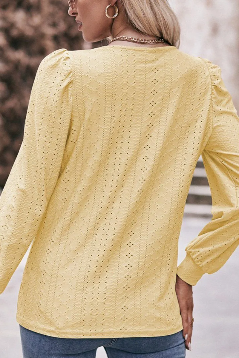 Warm Fabric WOMEN U NECK EYELET FITTED CUFF TEE