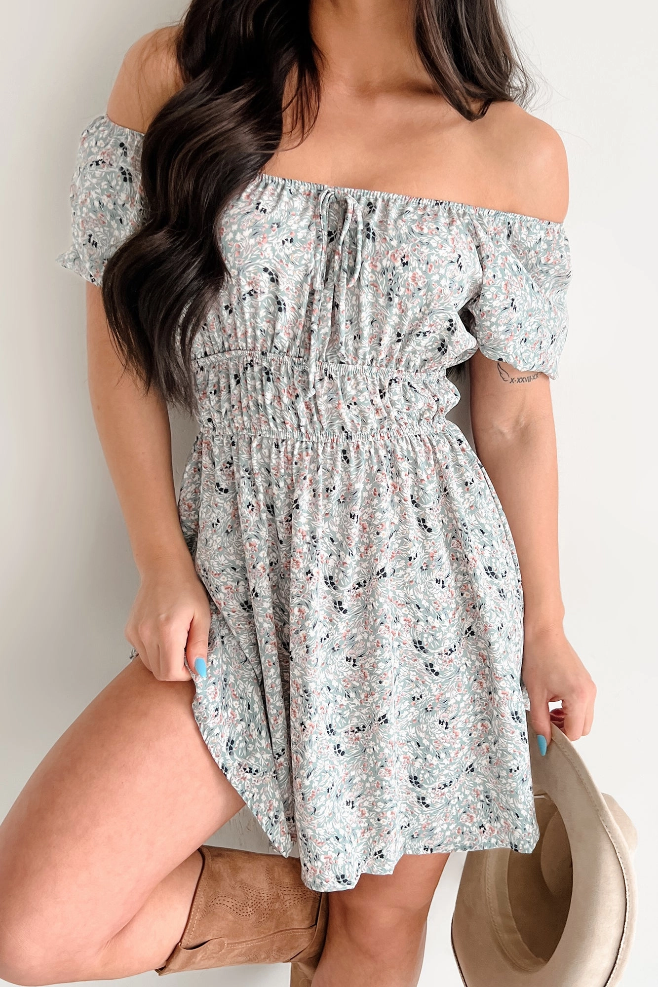 Wildflower Wish Puff Sleeve Floral Mini Dress (Sage/Multi) Crisp Detail