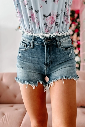 Amara High Rise Frayed Hem Risen Shorts (Medium) Fitted Blouse