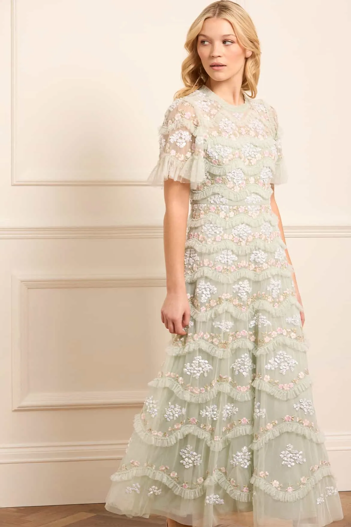 Modern Staple Everyday Piece Daisy Wave Ankle Gown