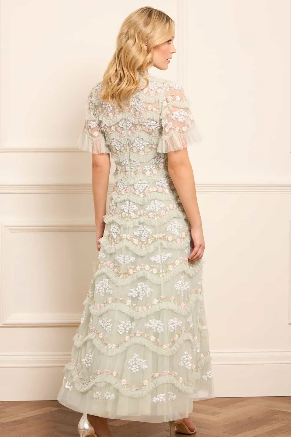 Chic Tailoring Design Glossy-Finish Daisy Wave Ankle Gown