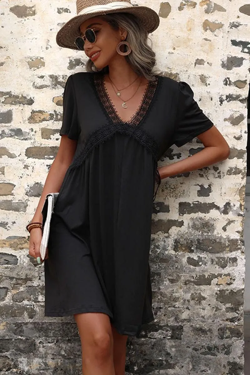 Layered-Sleeve LACE POINT V NECK FLARE PUFF DRESS