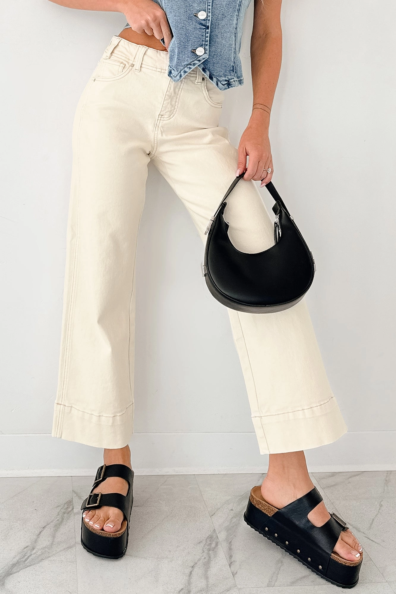 Relaxed Fit Shirt LayeringFriendly Weight Marlo Tummy Control Wide Crop Risen Jeans (Ivory)