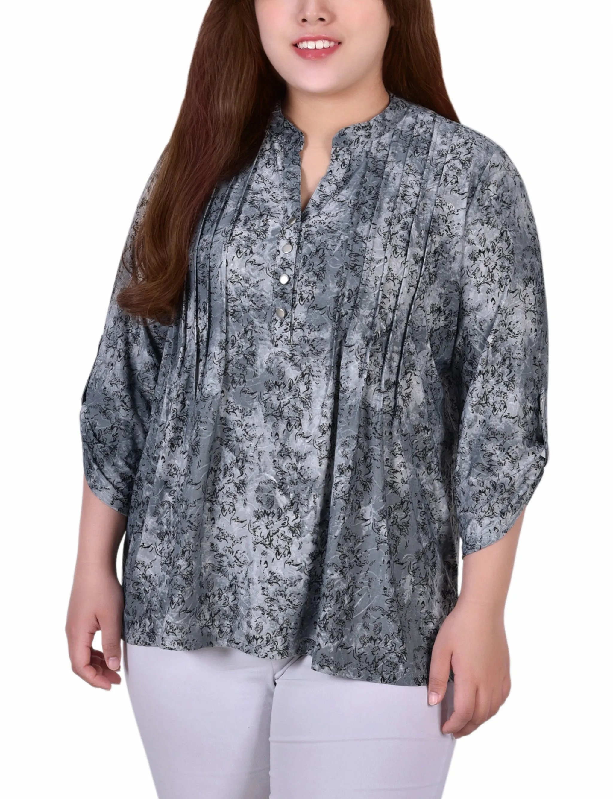 AbrasionResistant Edging Plus Size 3/4 Roll Tab Sleeve Y Neck Top