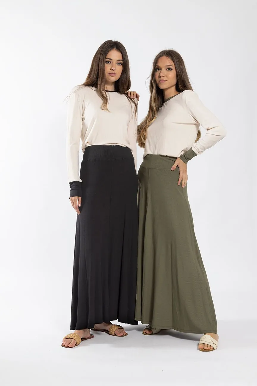 Monn Black Ribbed A Line Skirt 258B Outfit Details Timeless Touch