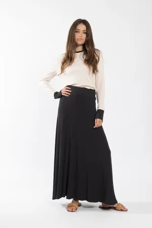 Monn Black Ribbed A Line Skirt 258B Outfit Focused Fashion Detail
