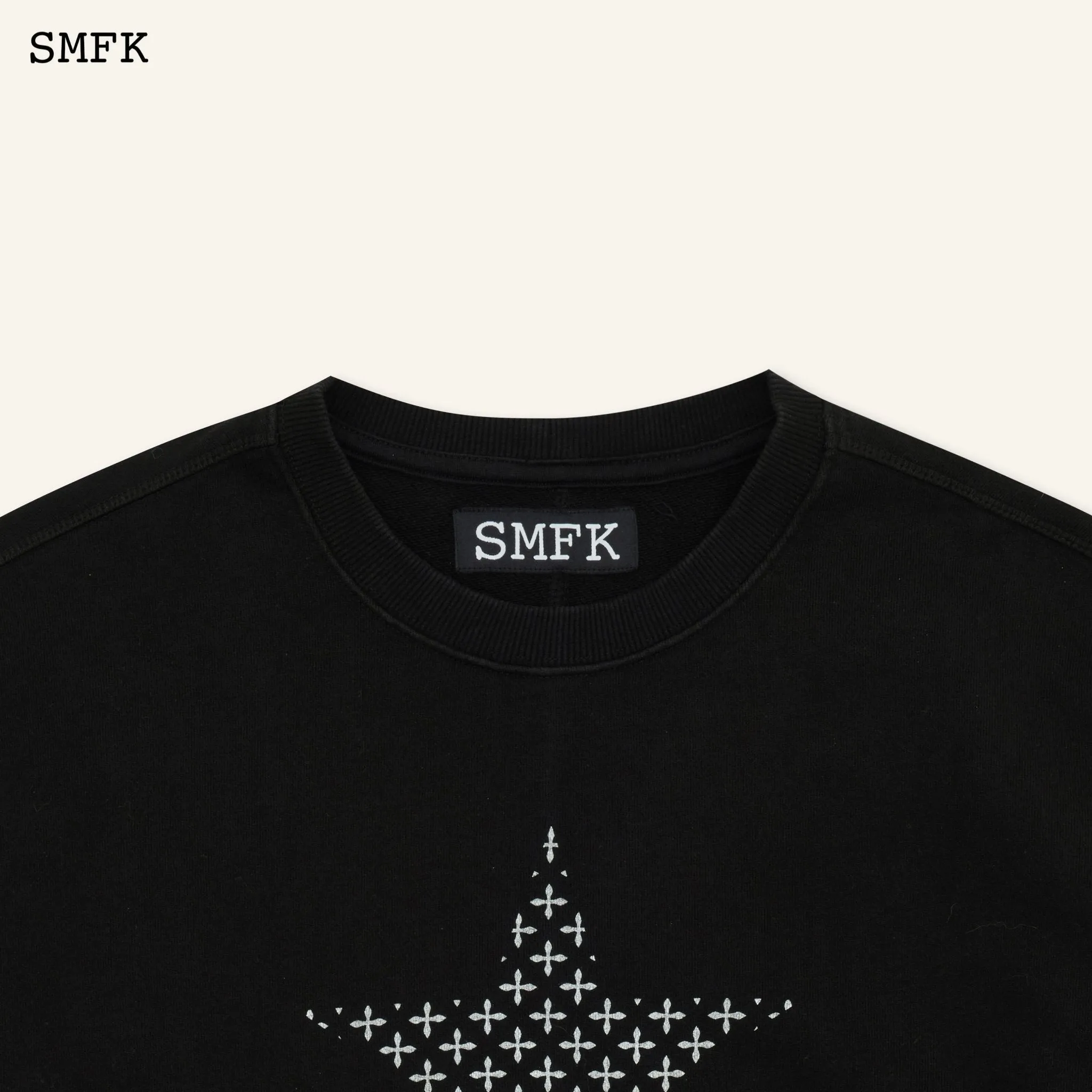 Compass Star Garden Classic Sports Black Sweatshirt