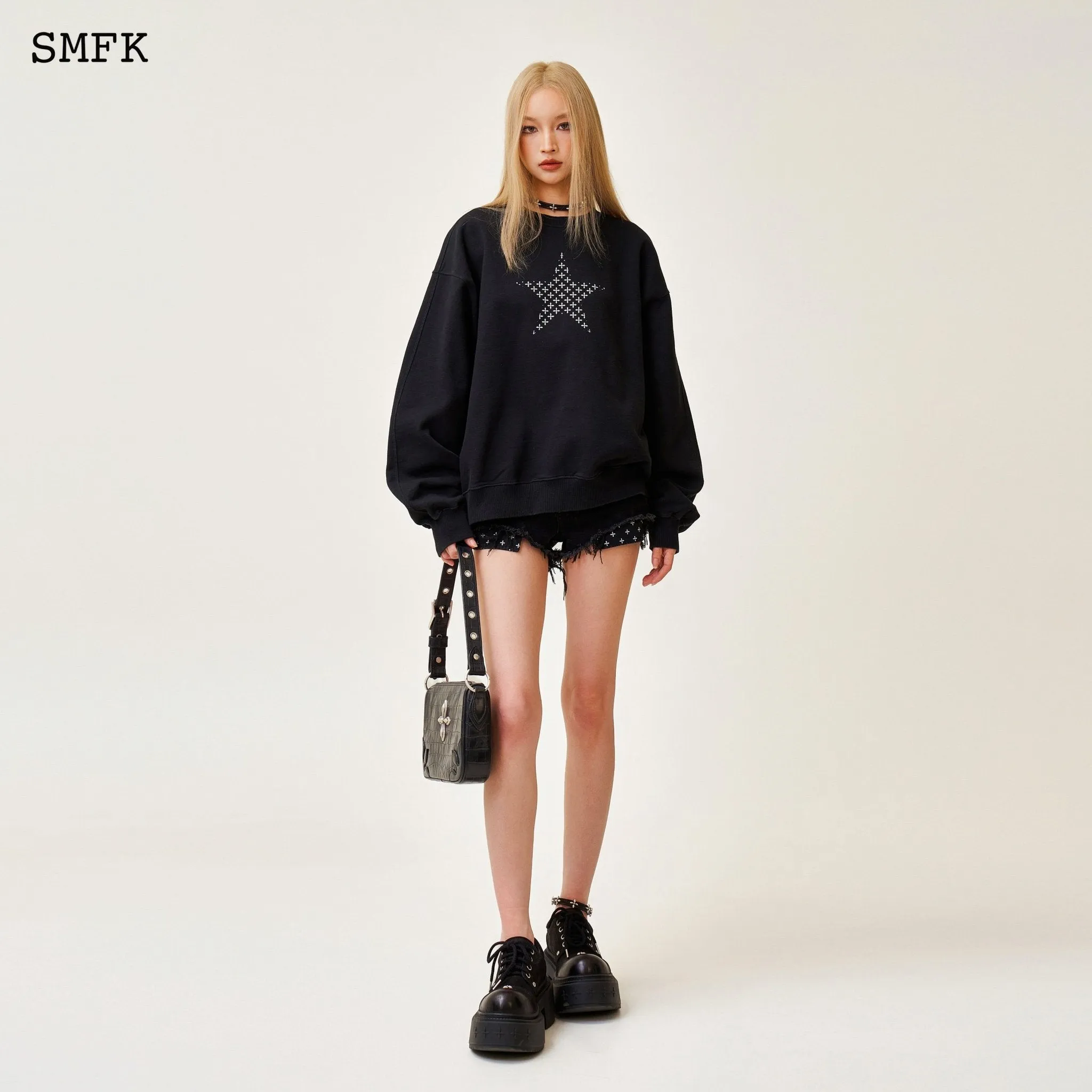 Compass Star Garden Classic Sports Black Sweatshirt